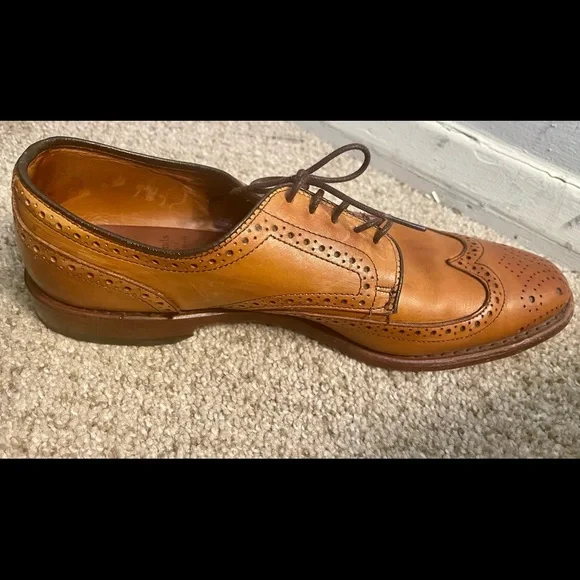 Allen Edmonds- Stuttgart Handcrafted in the USA 8.5 Allen Edmonds Stuttgart Wingtip Oxford Black Leather Dress  main image 2